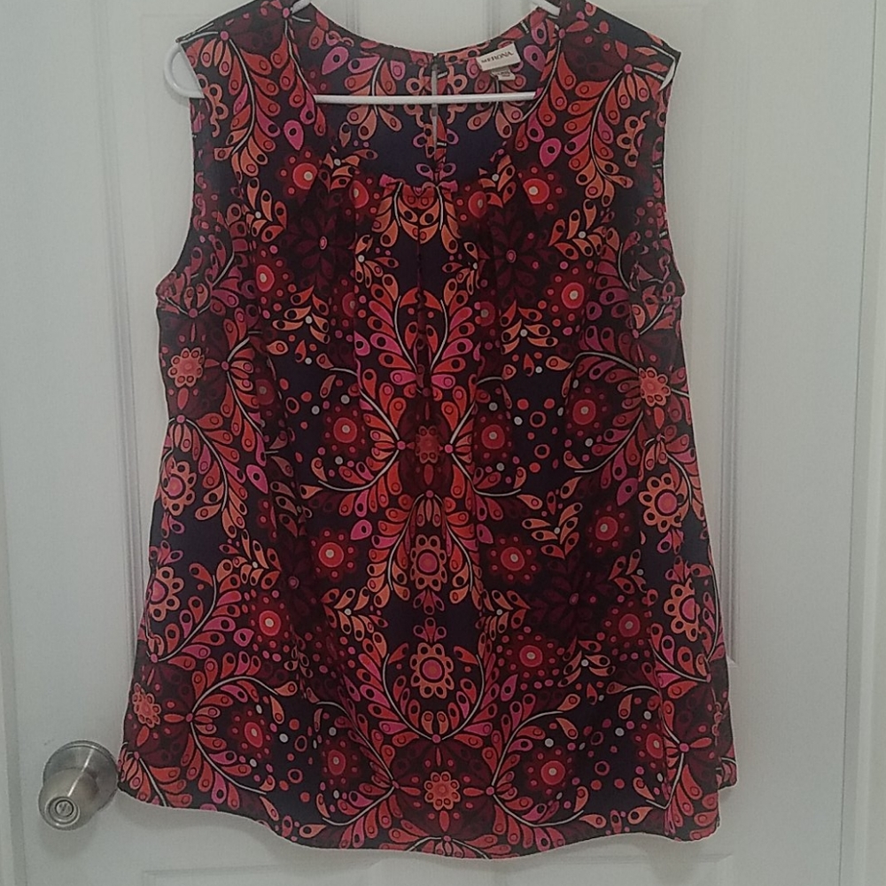 Merona multi color patterned top